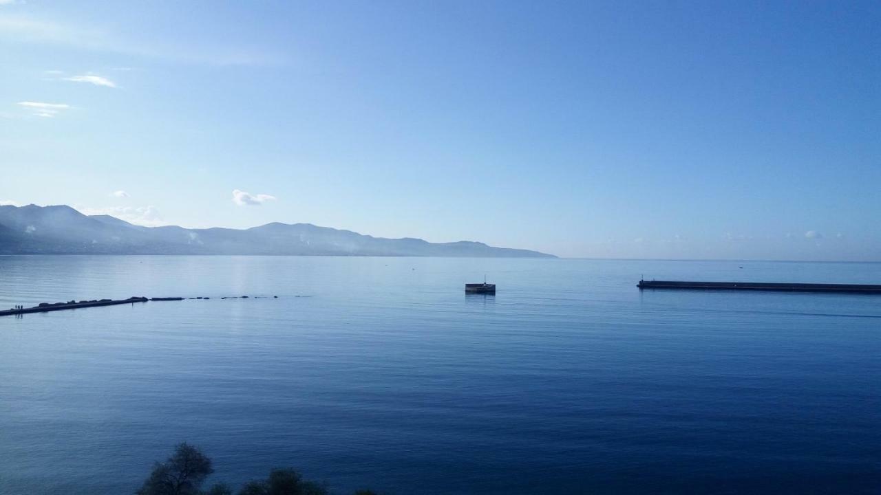 Seafront Penthouse Leo Lejlighed Kalamata Eksteriør billede